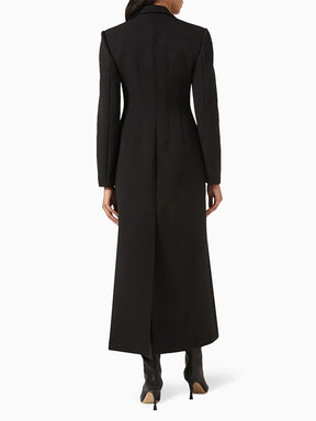 Trench Coat com Cinto – Design Elegante e Silhueta Acinturada