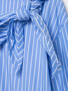 Camisa Casual Listrada com Lenço Integrado