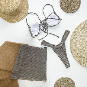 Biquíni de Três Peças com Saia - Estilo e Versatilidade