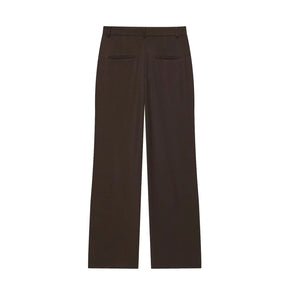 Conjunto Contemporâneo Sem Mangas com Cinto e Calça de Alfaiataria