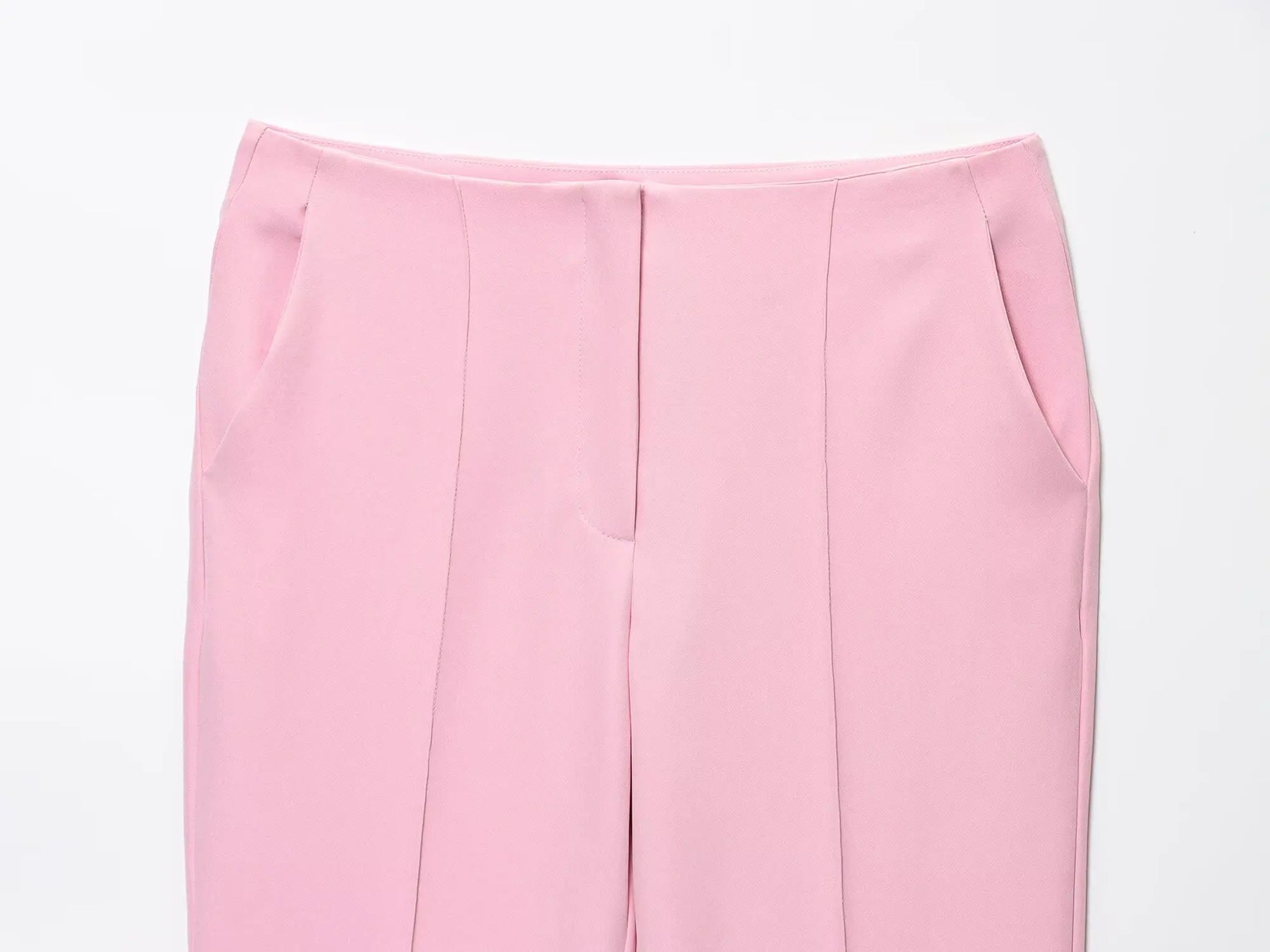 Colete Sem Mangas com Saia Curta ou Calça Flare, Estilo Moderno e Minimalista