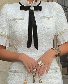 Vestido Midi com Pérolas e Laço – Sofisticação