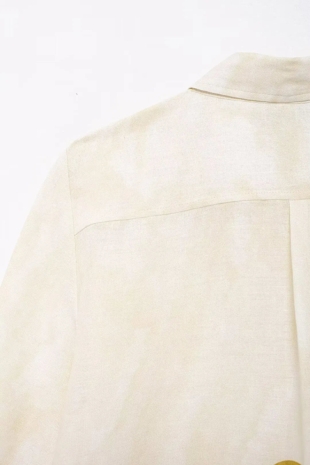 Conjunto Casual 2 Peças: Blusa Bege de Manga Longa com Gola Lapela + Shorts com Cintura Elástica e Faixa