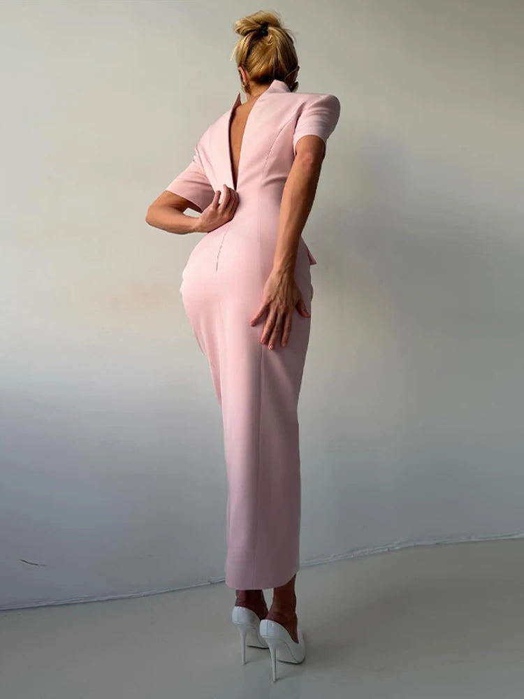 Vestido Midi Alfaiataria com Botões Dourados e Ombreira