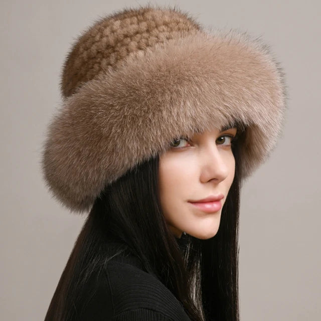 Gorro Feminino de Luxo em Pele Natural Tricotada – Acabamento Artesanal
