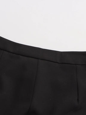 Conjunto de Alfaiataria Escultural com Blazer e Calça com Cristais