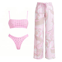 Conjunto de Biquíni Aplicações de Cristais e Calça Pantalona Estampada