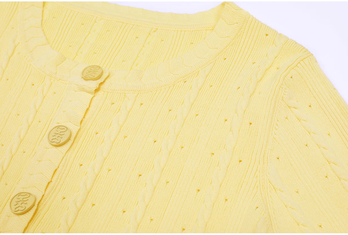 Conjunto Elegante em Tricot com Manga Curta e Saia