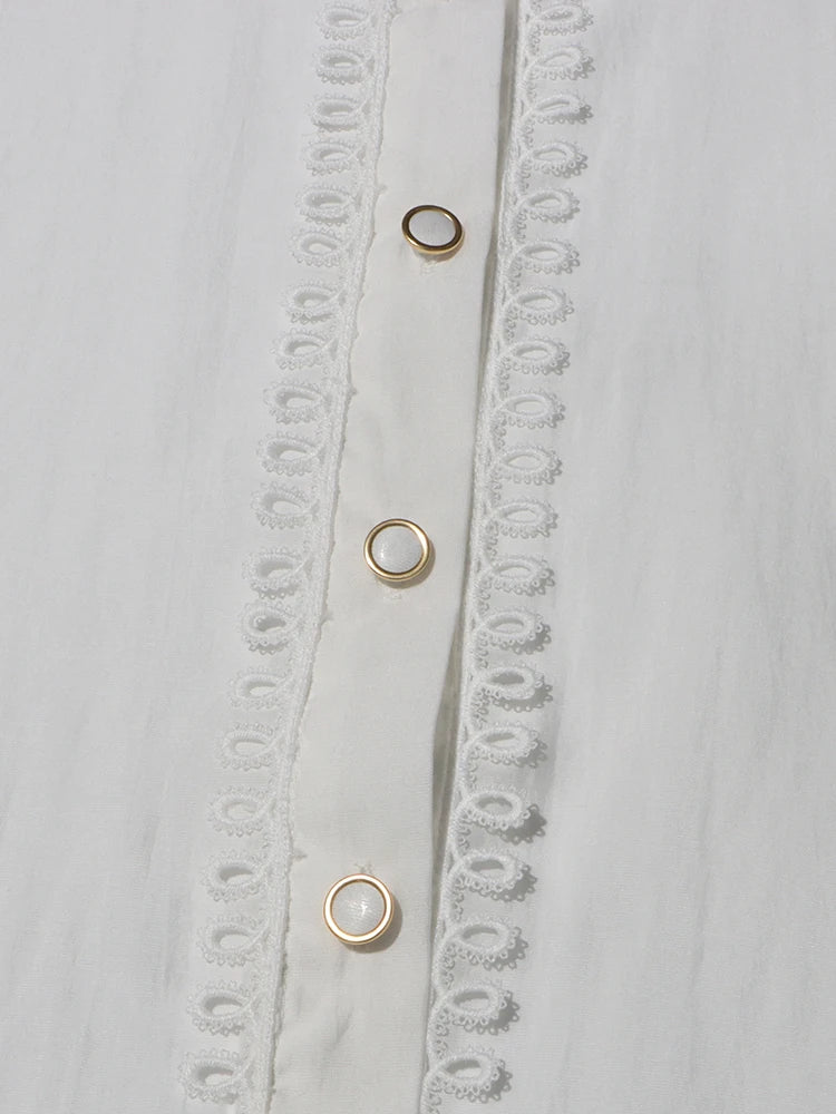 Conjunto Casual com Blusa Patchwork e Saia Mini – Estilo Chic e Atual