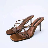 Sandália Feminina de Salto Fino com Cristais Bordados à Mão – Elegância Atemporal para Ocasiões Especiais