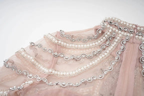 Vestido Longo - Luxo, com Bordado Feito à Mão e Saia em Camadas de Tule