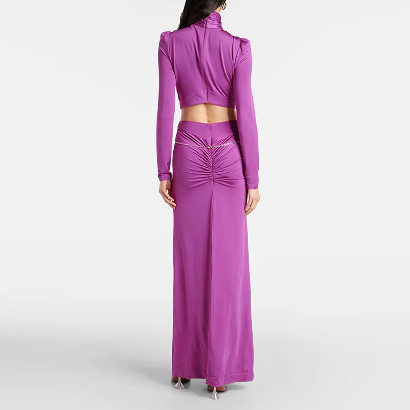 Vestido Longo Detalhes Vazados com Aplicação de Pedrarias e Brilhantes