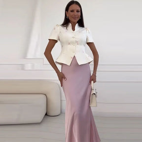 Blusa Estampada Acinturada com Abotoamento Frontal