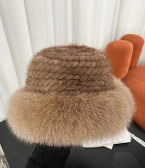 Gorro Feminino de Luxo em Pele Natural Tricotada – Acabamento Artesanal
