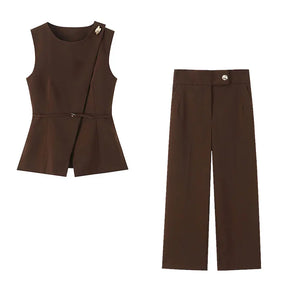 Conjunto de Alta Sastria com Colete Alongado, Faixa Regulável e Calça Fluida