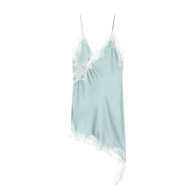 Vestido Mini em Cetim com Renda – Elegância Assimétrica e Sensualidade Delicada