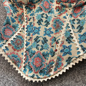 Top de Alças Estampado com Detalhes em Renda