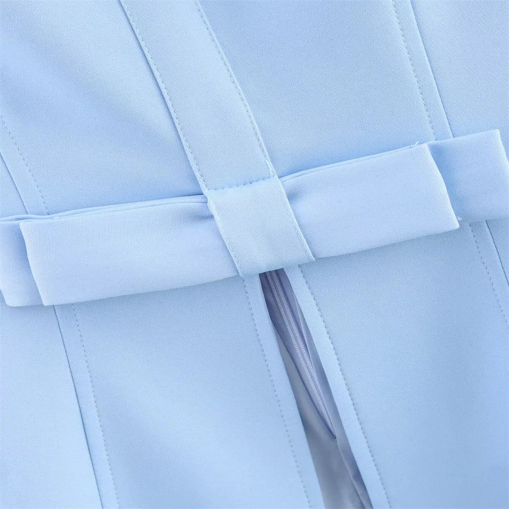 Conjunto Feminino Elegante – Top Tomara-Que-Caia Ajustado + Saia Curta