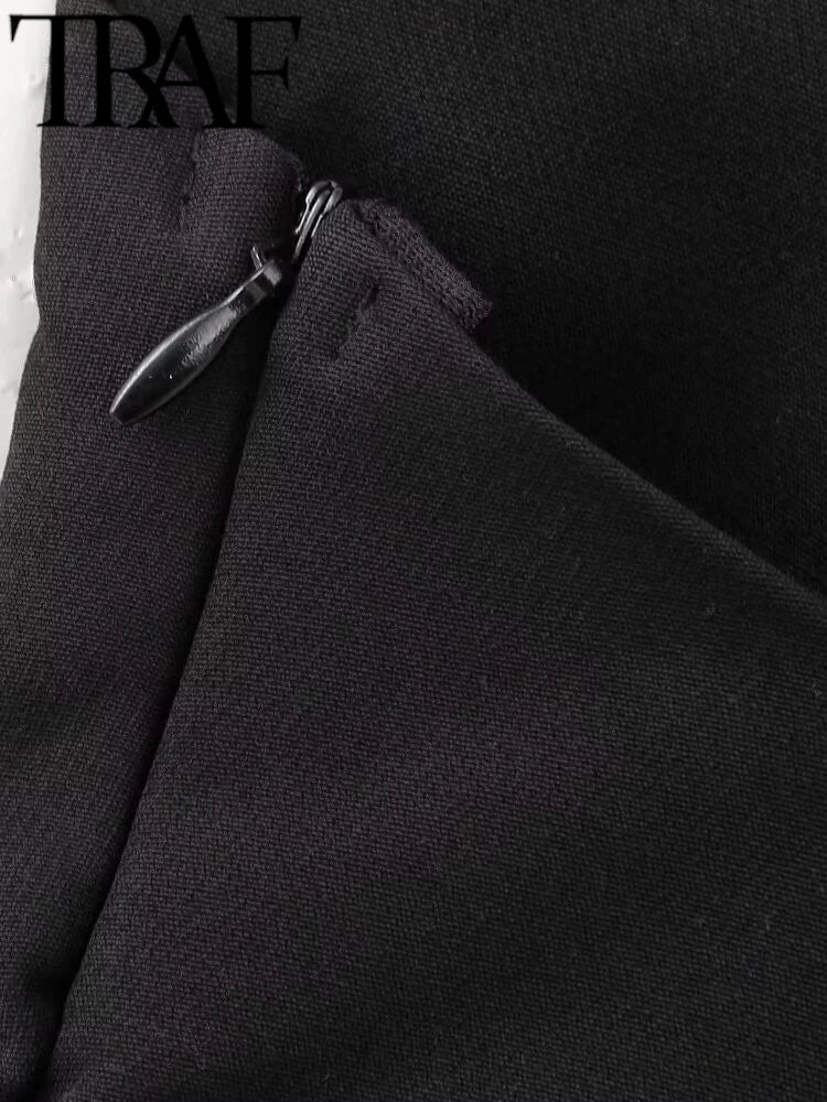 Regata Alcinha Com detalhe nas Costas - Alfaiataria