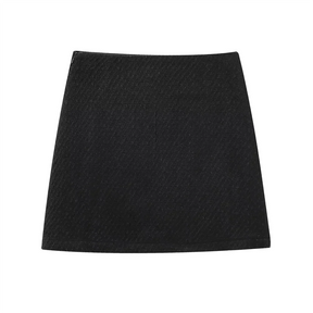 Conjunto Elegante Tweed com Cardigan Bordado em Strass e Saia de Cintura Alta