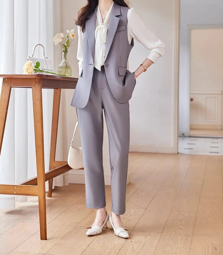 Conjunto Três Peças - Camisa, Colete e Blazer