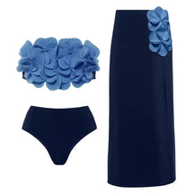 Conjunto de Biquíni Floral e Brilho Acetinado
