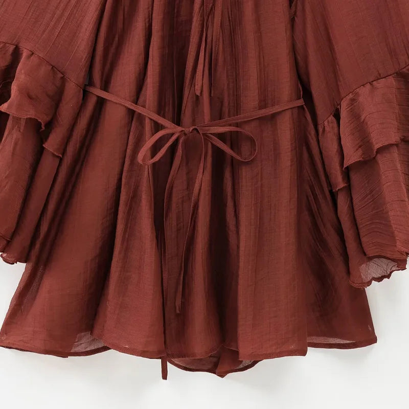 Vestido Curto com Transparência – Babados Delicados e Caimento Impecável