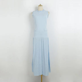 Vestido Midi em Tricô com Aplicações de Pérolas – Azul Serenity