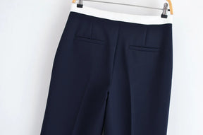 Conjunto Feminino Versátil – Blusa Básica com Recortes e Calça Reta Cintura Alta