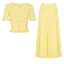 Conjunto Elegante em Tricot com Manga Curta e Saia