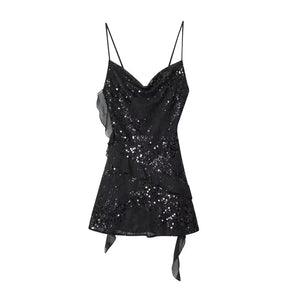 Vestido Curto de Alças com Camadas e Bordadas à Mão – Elegância Casual