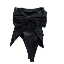 Body com Grande Laço Frontal de Lantejoulas