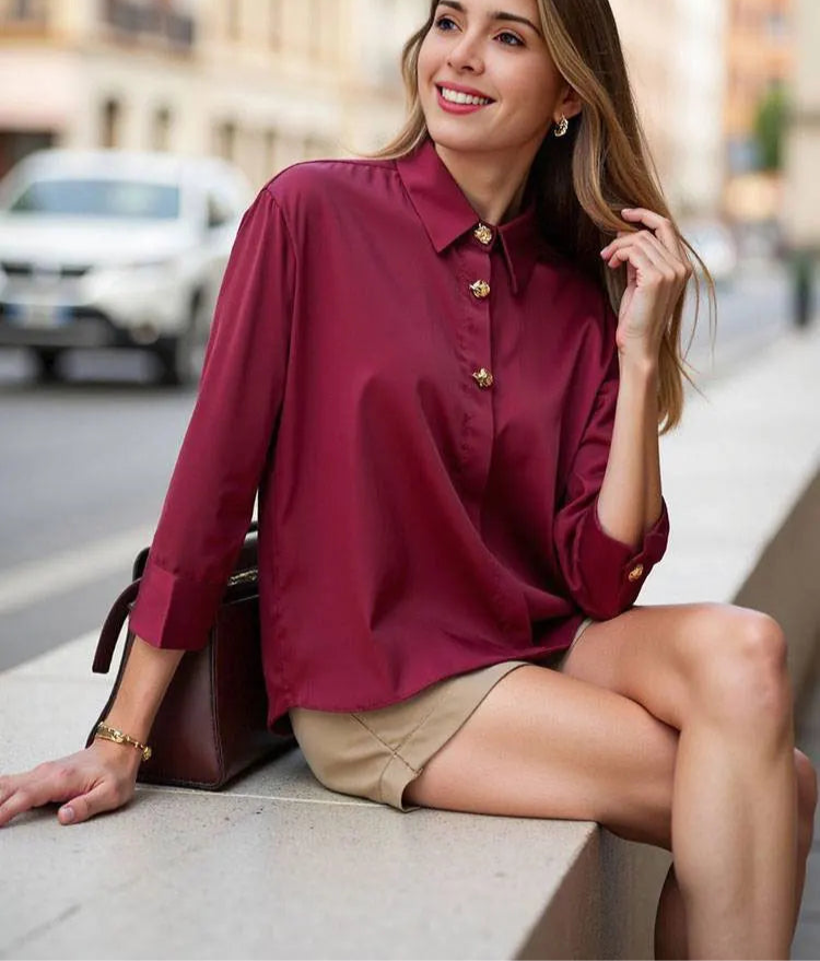 Camisa Vinho com Botões Dourados
