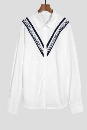 Blusa Estilizada com Detalhes Bordados