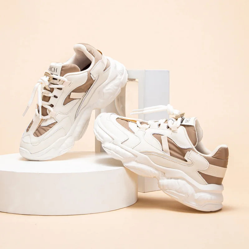 Tênis CHCH Esportivo Feminino em Malha Respirável com Design Moderno e Conforto Diário