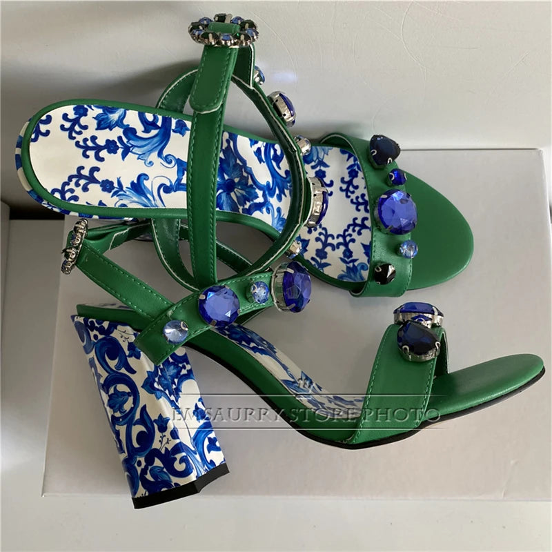 Sandália Luxuosa Diamond Crystal – Estampa Azul e Branco