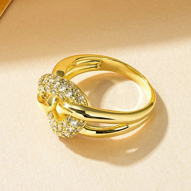 Anel de Luxo – Banhado a Ouro 14k