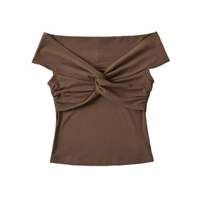 Camiseta Feminina com Torção Frontal – Estilo e Versatilidade para o Verão