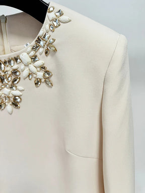 Vestido Bordado à Mão – Elegância e Sofisticação