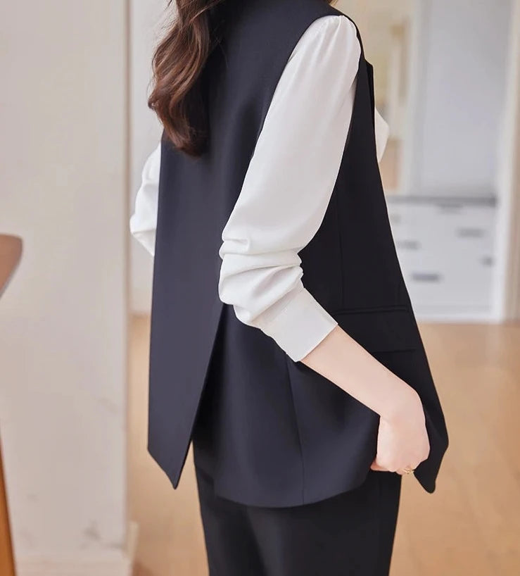 Conjunto Três Peças - Camisa, Colete e Blazer