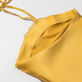 Vestido Longo Elegante com Detalhe de Flor Bordado a Mão