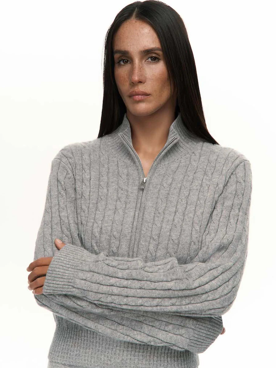 Conjunto de Mangas Longas e Calça Fluida Minimalista