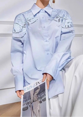 Camisa de Algodão Bordada com Flores e Recorte