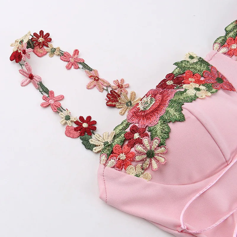 Vestido Longo Floral com Amarração e Modelagem Ajustada