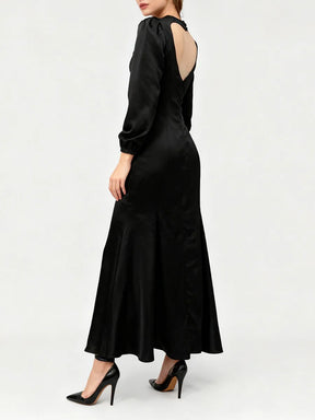 Vestido Sereia Elegante com Mangas Longas e Decote Costas em Formato de Coração