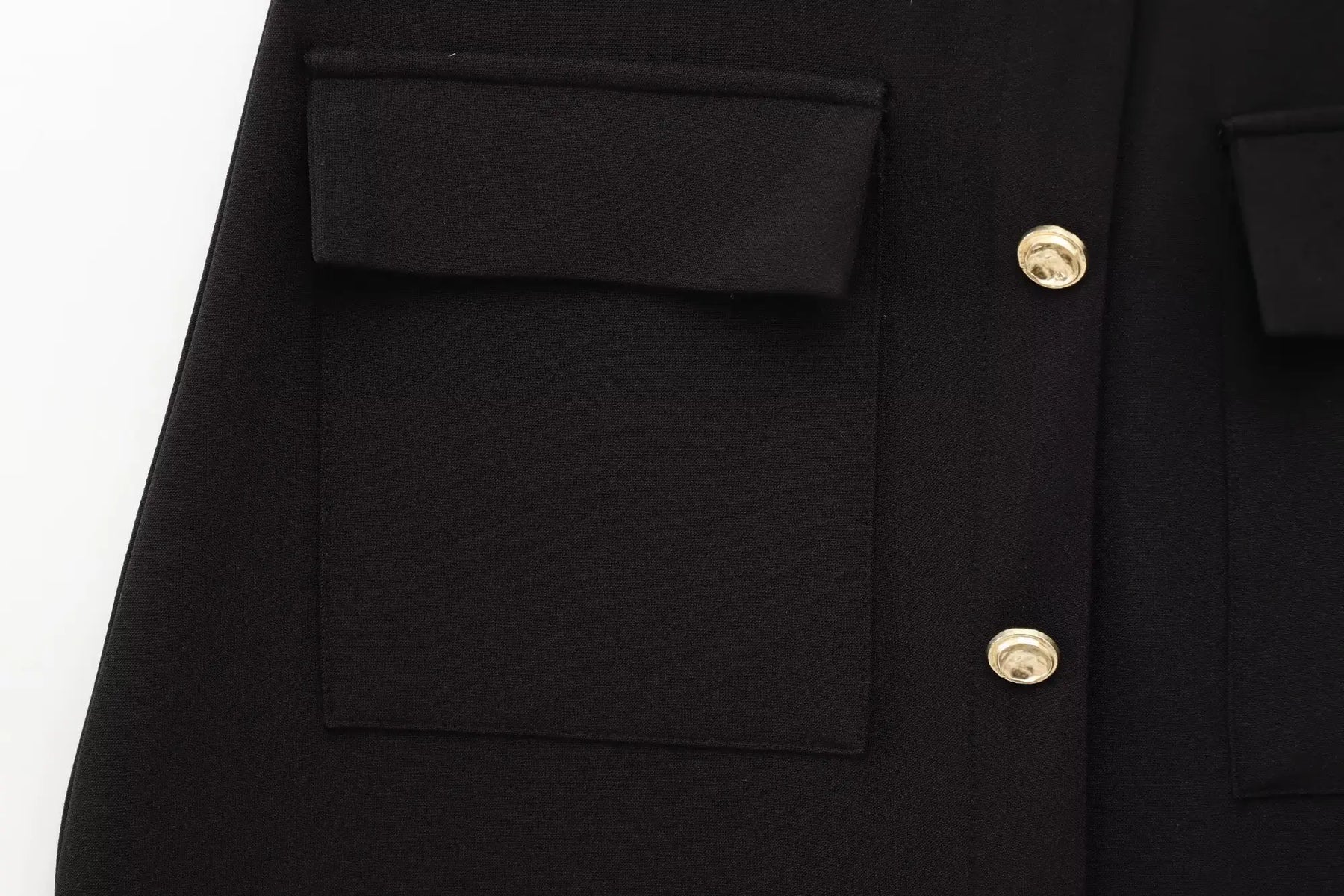 Vestido Midi com Cinto e Fenda – Elegância e Estilo em Cada Detalhe
