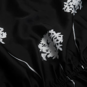 Vestido CHCH Elegante – Sem Mangas, Cintura Laçada e Caimento Perfeito