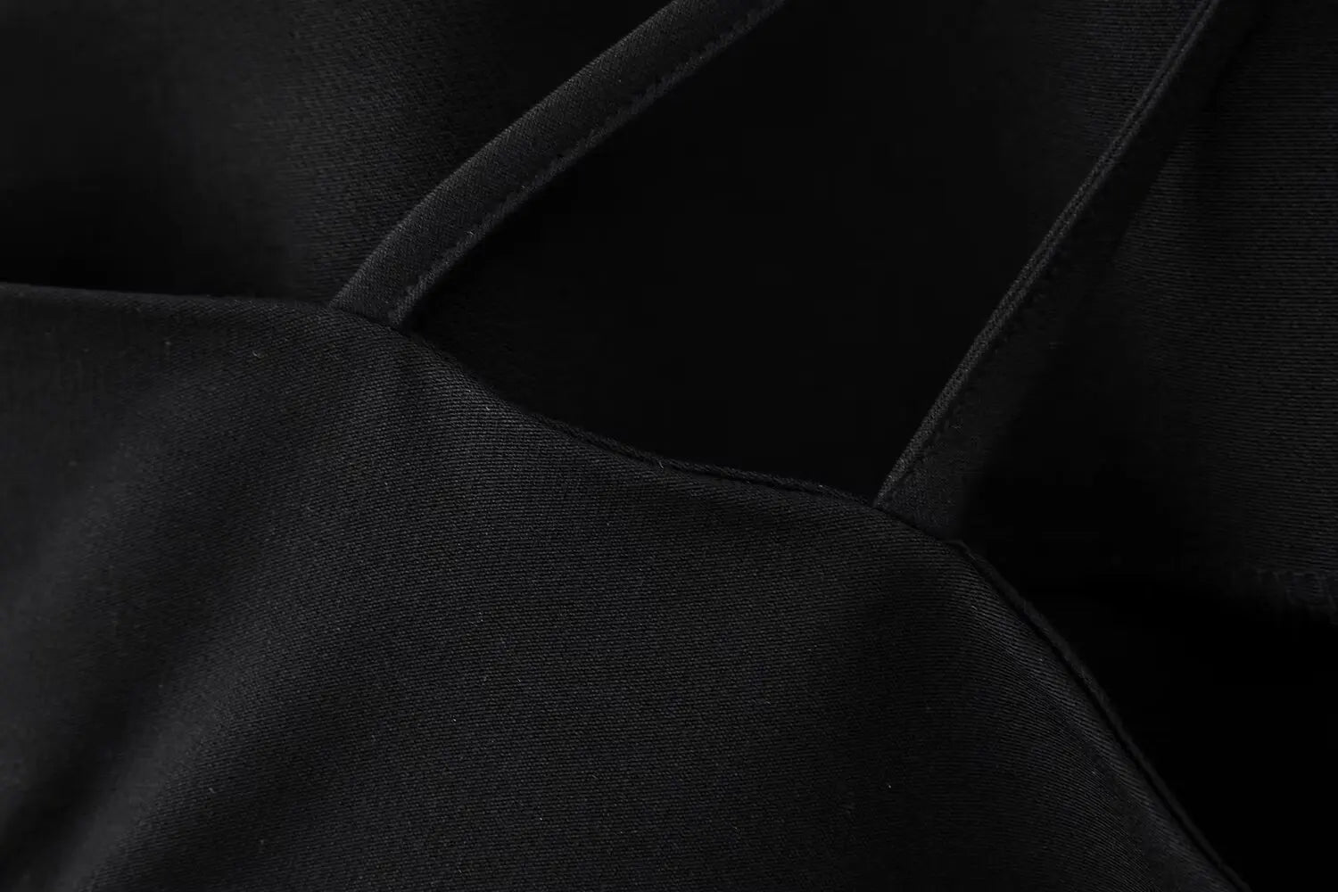 Regata Alcinha Com detalhe nas Costas - Alfaiataria