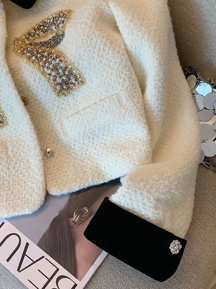 Blazer de Tweed Branco com Laço Metálico