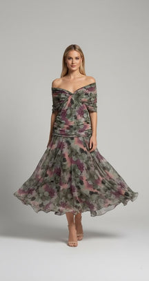 Vestido Estampa Floral, Cintura Alta e Manga Ampla